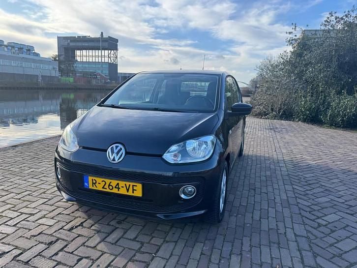 Zwart Occasion 2013 VW up! move up! Hatchback | € 4.499 (Goede deal) - Afbeelding 1/4