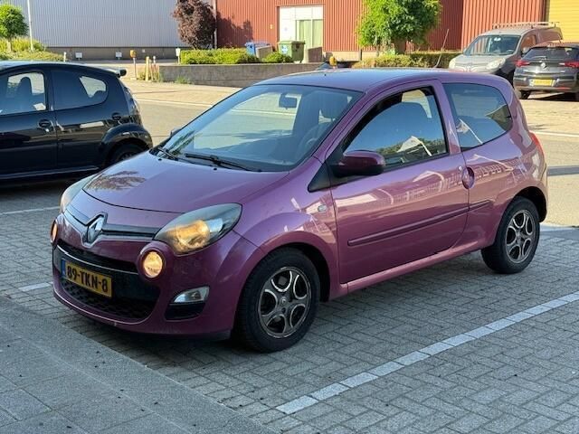 Paars Gebruikt 2012 Renault Twingo Hatchback | € 2.200 (Eerlijke prijs) - Afbeelding 1/4