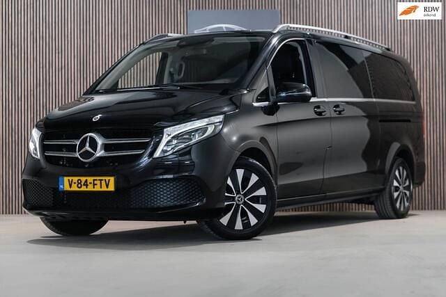 Zwart Gebruikt 2020 Mercedes V250 MPV | € 36.900 (Goede deal) - Afbeelding 1/3