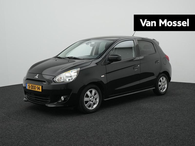 Zwart Gebruikt 2015 Mitsubishi Space Star Hatchback | € 6.400 (Eerlijke prijs) - Afbeelding 1/4