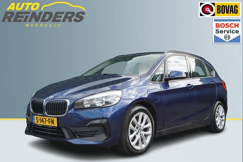 Blauw Gebruikt 2020 BMW 225 Active Tourer iPerformance MPV | € 19.750 (Eerlijke prijs) - Afbeelding 1/4