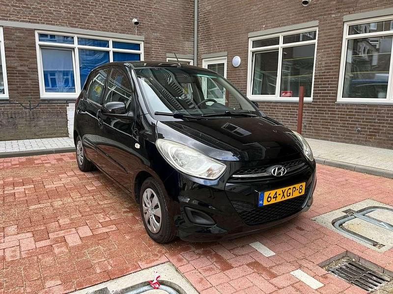Zwart Gebruikt 2012 Hyundai i10 Classic Hatchback | € 2.600 (Eerlijke prijs) - Afbeelding 1/4