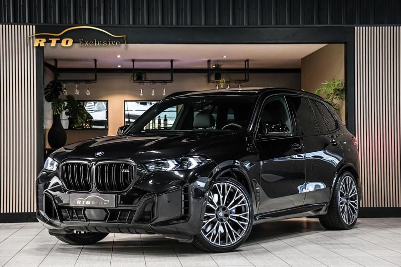 Zwart Gebruikt 2023 BMW X5 M Sport SUV | € 125.000 - Afbeelding 1/4