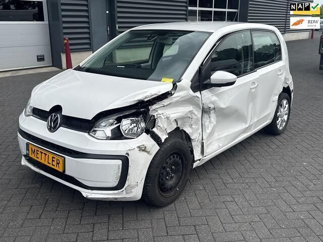 Wit Gebruikt 2019 VW up! move up! Hatchback | € 4.950 - Afbeelding 1/4