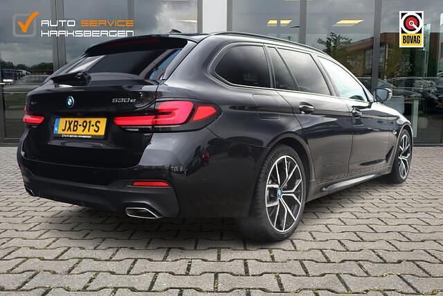 Occasion BMW 530e M Sport 292 PK (214 kW) 2023 Zwart (metallic) Stationwagen