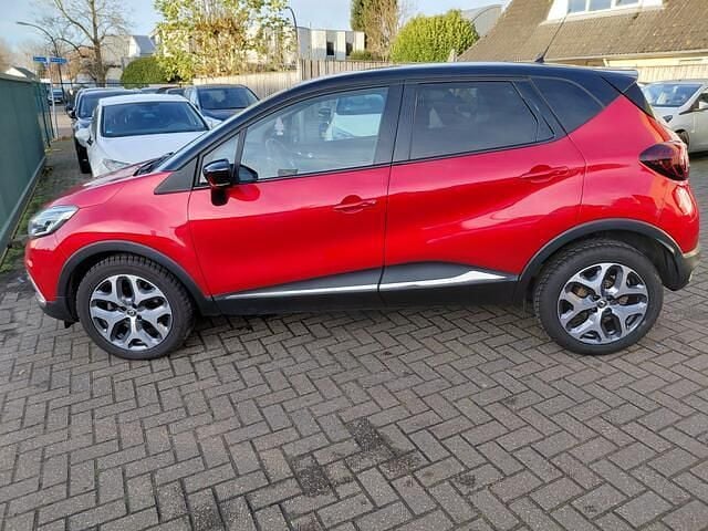 Occasion Renault Captur Intens 118 PK (86 kW) 2018 Rood SUV