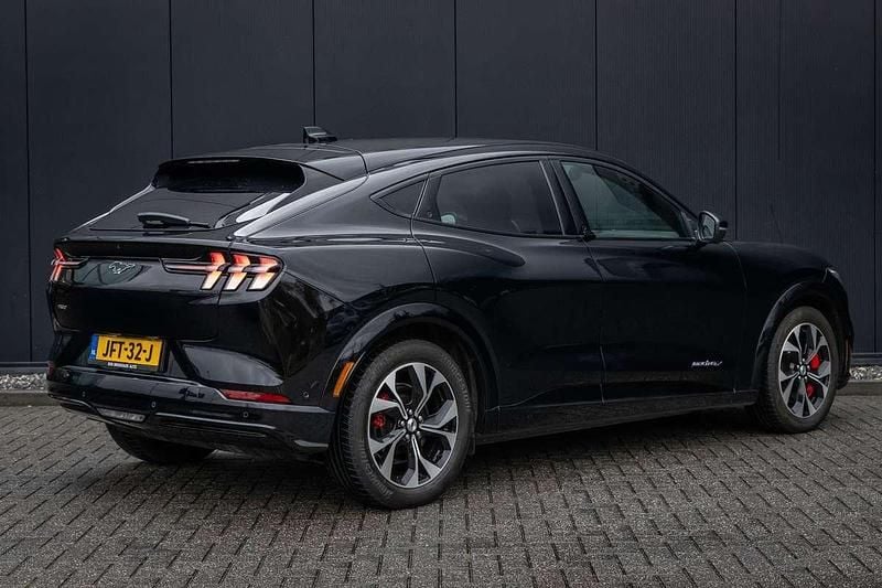 Occasion Ford Mustang Mach-E 275 kW (375 PK) 2022 Zwart SUV