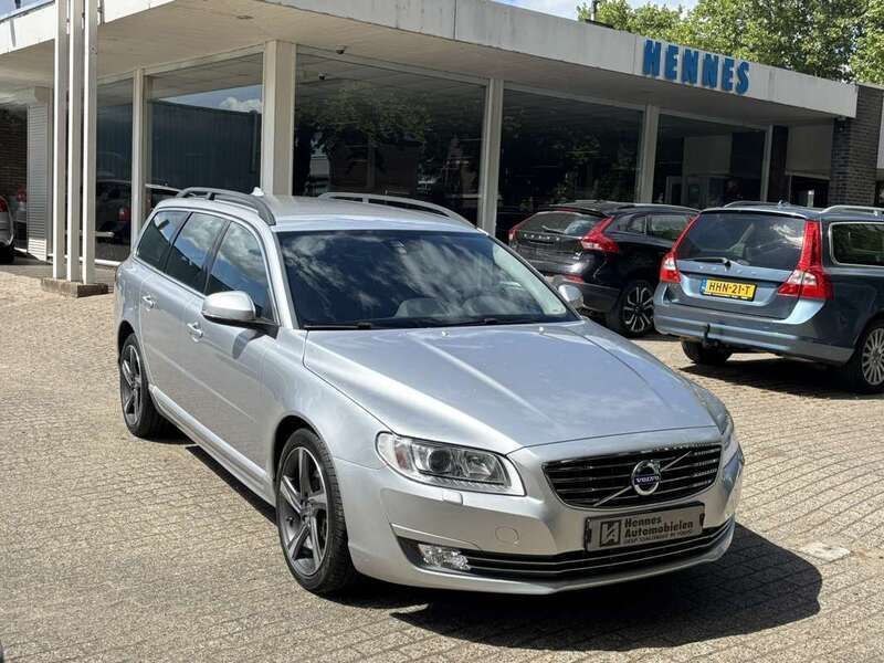Zilver, metallic lak Gebruikt 2014 Volvo V70 Stationwagen | € 17.750 (Eerlijke prijs) - Afbeelding 1/4
