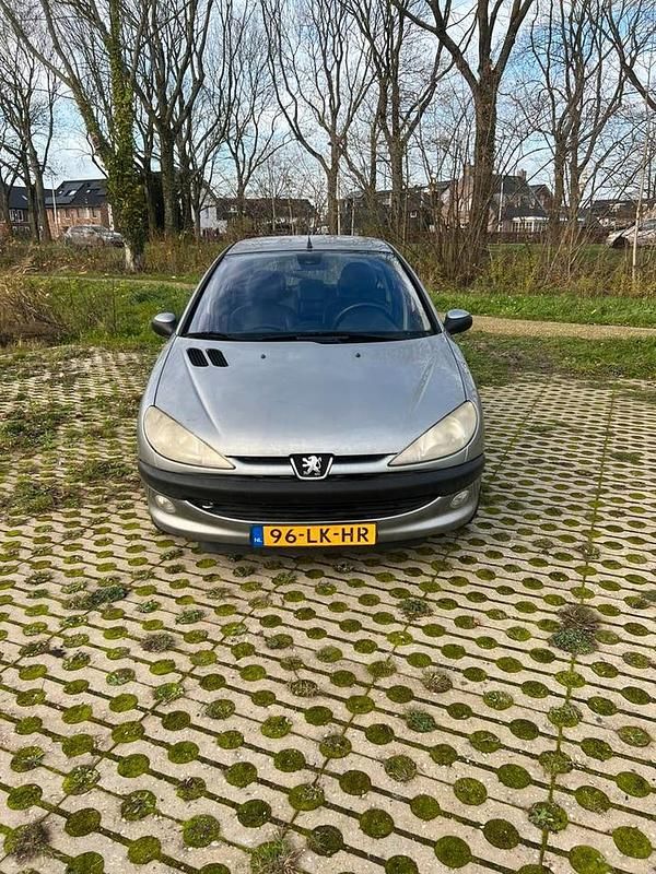 Occasion Peugeot 206 74 PK (54 kW) 2003