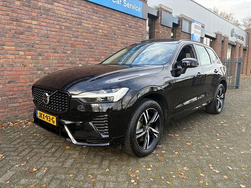 Zwart Gebruikt 2023 Volvo XC60 Plus SUV | € 44.455 (Super prijs) - Afbeelding 1/4