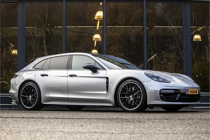 Gebruikt 2020 Porsche Panamera S E-Hybrid Sport Turismo Sedan | € 66.950 (Goede deal) - Afbeelding 1/4