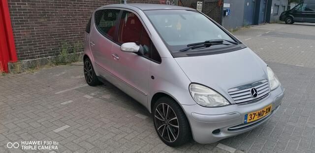Grijs Gebruikt 2003 Mercedes A160 Elegance MPV | € 3.295 (Duur) - Afbeelding 1/4