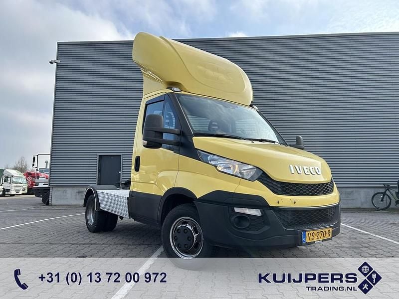 Occasion Iveco Daily 170 PK (125 kW) 2015 Geel Cabriolet