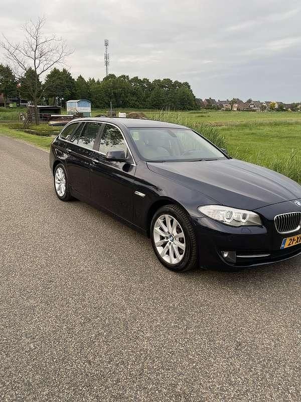 Blauw Gebruikt 2012 BMW 520 Executive Stationwagen | € 8.950 (Super prijs) - Afbeelding 1/4