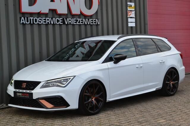 Wit Gebruikt 2019 Cupra Leon Stationwagen | € 29.950 (Eerlijke prijs) - Afbeelding 1/4