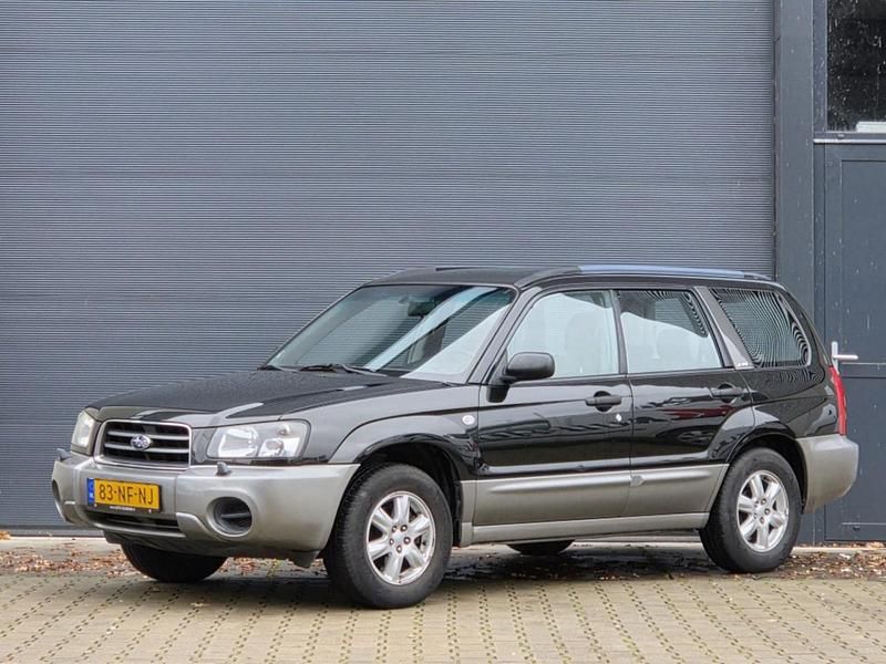 Zwart Gebruikt 2002 Subaru Forester SUV | € 5.750 (Duur) - Afbeelding 1/4