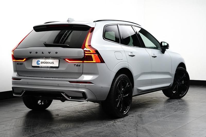 Nieuw Volvo XC60 Plus 2026 Grijs SUV