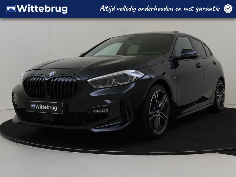 Zwart Gebruikt 2020 BMW 118 Executive Hatchback | € 27.425 (Duur) - Afbeelding 1/3