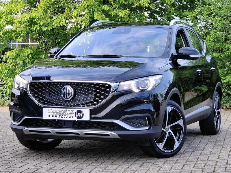 Zwart Gebruikt 2019 MG ZS Luxury Sedan | € 19.950 - Afbeelding 1/4