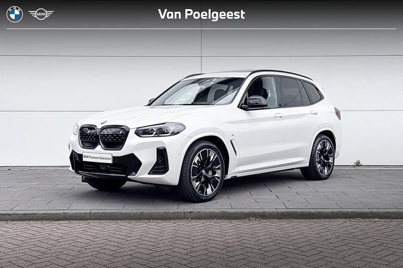 Wit, metallic lak Gebruikt 2025 BMW iX3 Executive SUV | € 57.900 (Goede deal) - Afbeelding 1/4
