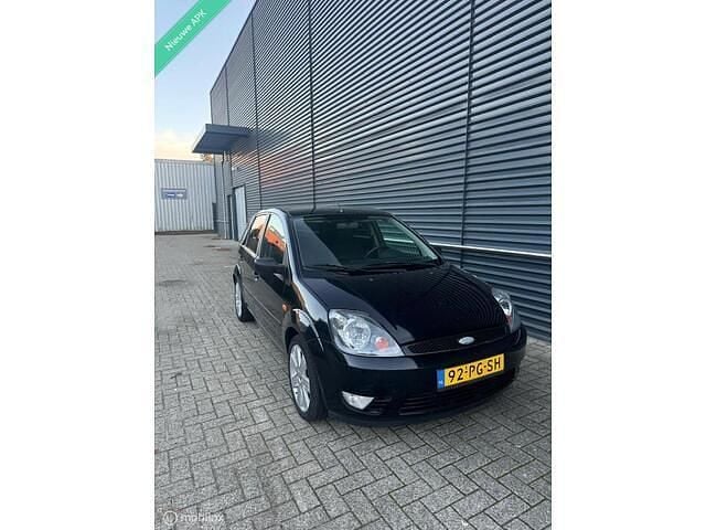 Occasion Ford Fiesta Ambiente 69 PK (50 kW) 2004 Zwart Hatchback