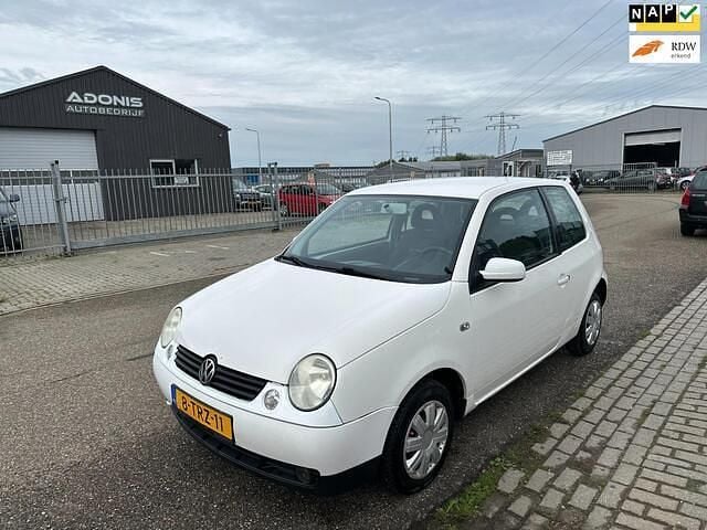 Wit Gebruikt 2003 VW Lupo Hatchback | € 695 (Goede deal) - Afbeelding 1/4