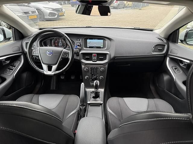 Occasion Volvo V40 Momentum 150 PK (110 kW) 2014 Grijs Hatchback