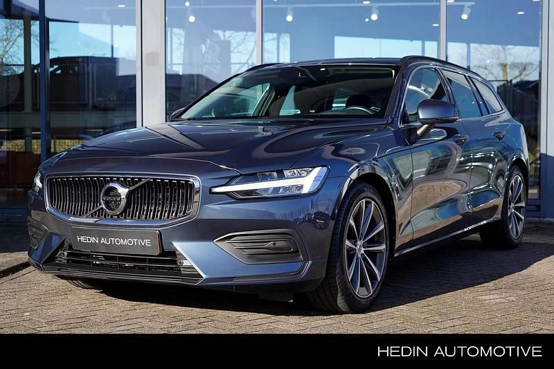 Blauw Occasion 2022 Volvo V60 Core Stationwagen | € 34.995 (Duur) - Afbeelding 1/4