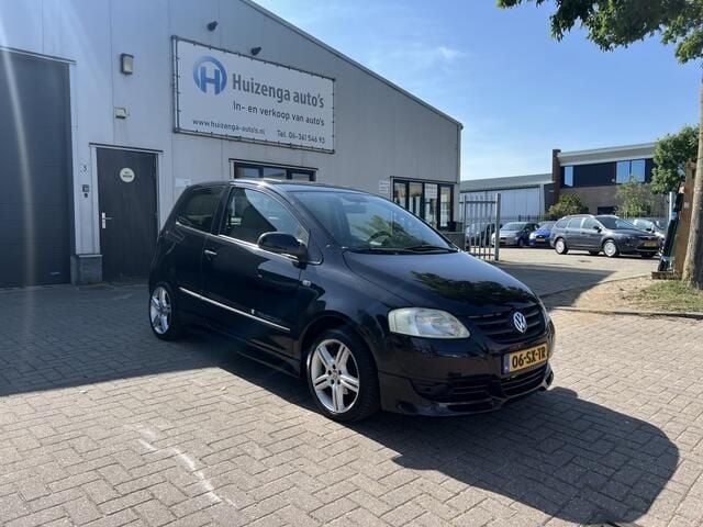 Zwart Gebruikt 2006 VW Fox Hatchback | € 1.599 (Eerlijke prijs) - Afbeelding 1/4