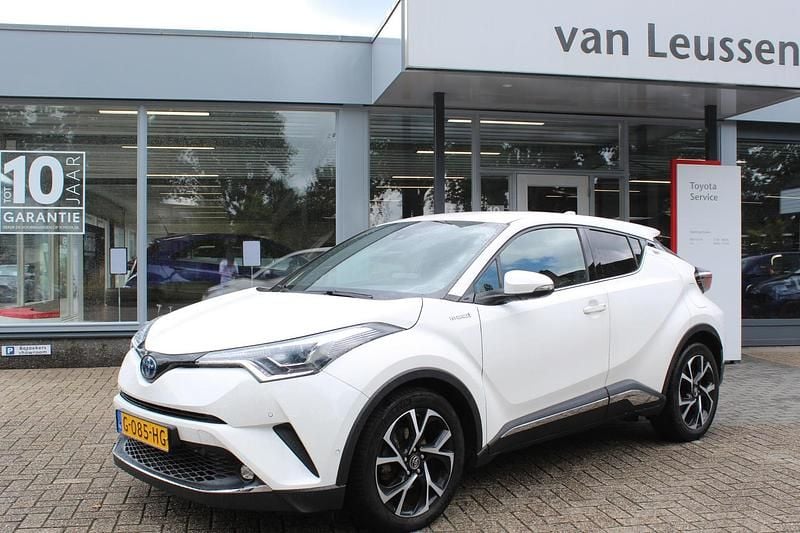 Wit Gebruikt 2019 Toyota C-HR+ Style SUV | € 19.390 - Afbeelding 1/4
