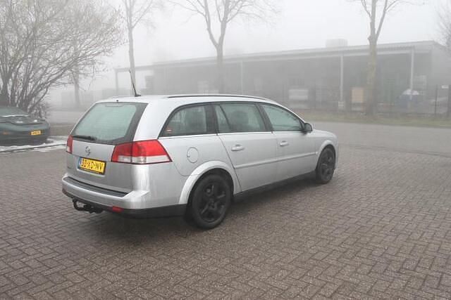 Occasion Opel Vectra Business 140 PK (102 kW) 2007 Grijs (metallic) Stationwagen
