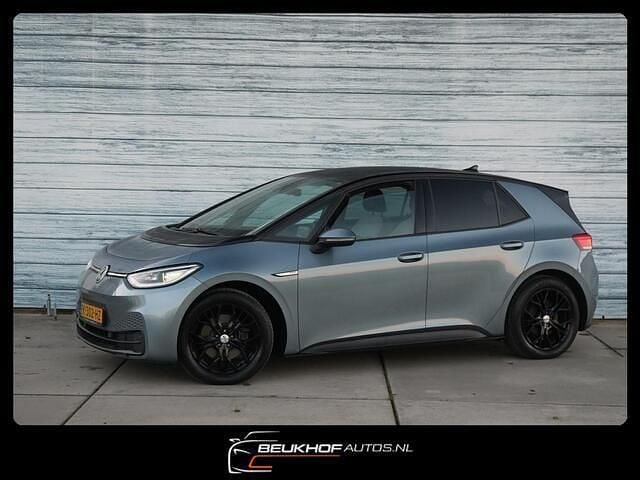 Blauw (metallic) Gebruikt 2020 VW ID.3 Business Hatchback | € 16.750 (Eerlijke prijs) - Afbeelding 1/4