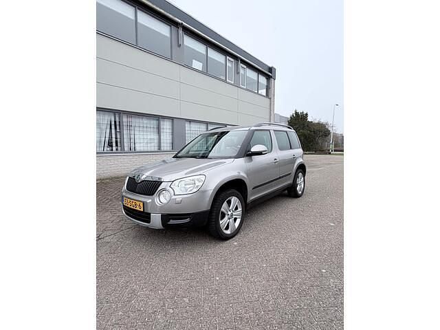 Occasion Skoda Yeti Tour 105 PK (77 kW) 2011 Beige SUV