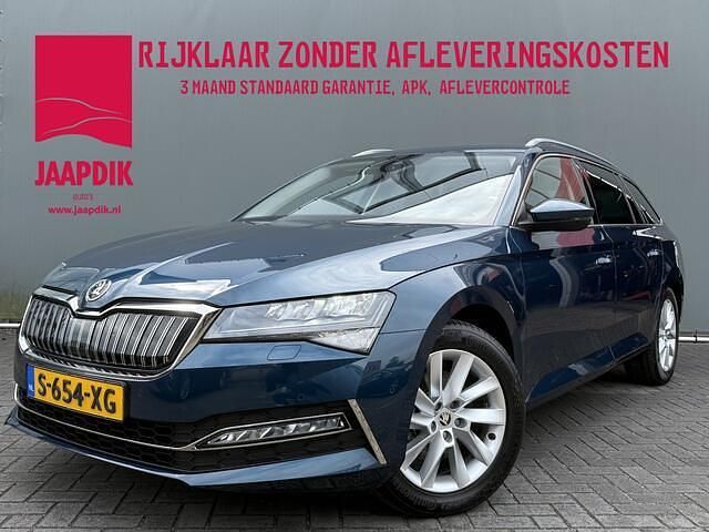 Blauw Gebruikt 2023 Skoda Superb Business Line Stationwagen | € 26.444 - Afbeelding 1/4
