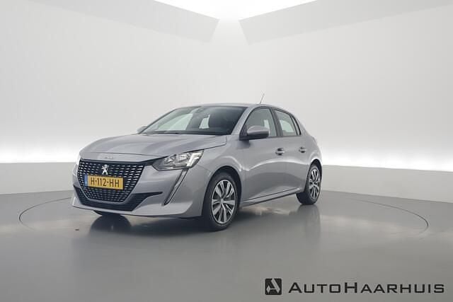 Grijs (metallic) Gebruikt 2020 Peugeot 208 Active Hatchback | € 11.850 (Goede deal) - Afbeelding 1/3