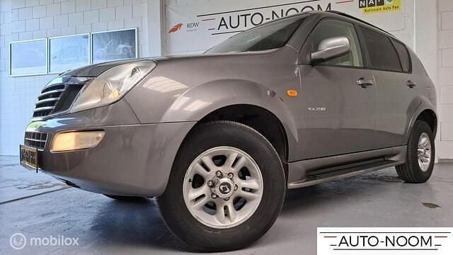 Grijs Gebruikt 2004 Ssangyong (KGM) Rexton SUV | € 4.999 - Afbeelding 1/4