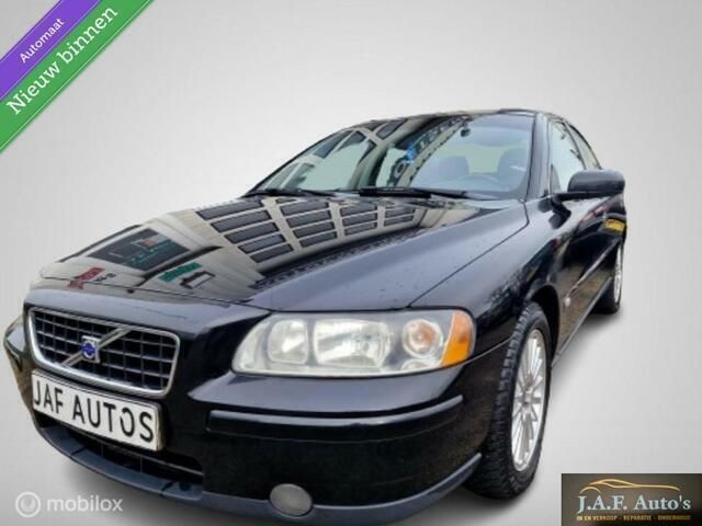 Zwart Gebruikt 2005 Volvo S60 Sedan | € 2.250 (Eerlijke prijs) - Afbeelding 1/4