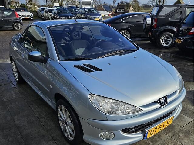 Occasion Peugeot 206 CC 109 PK (80 kW) 2006 Grijs Cabriolet