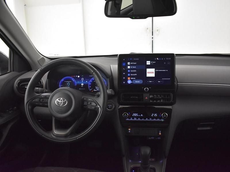 Occasion Toyota Yaris Cross Executive 131 PK (96 kW) 2025 Zilver (metallic) SUV