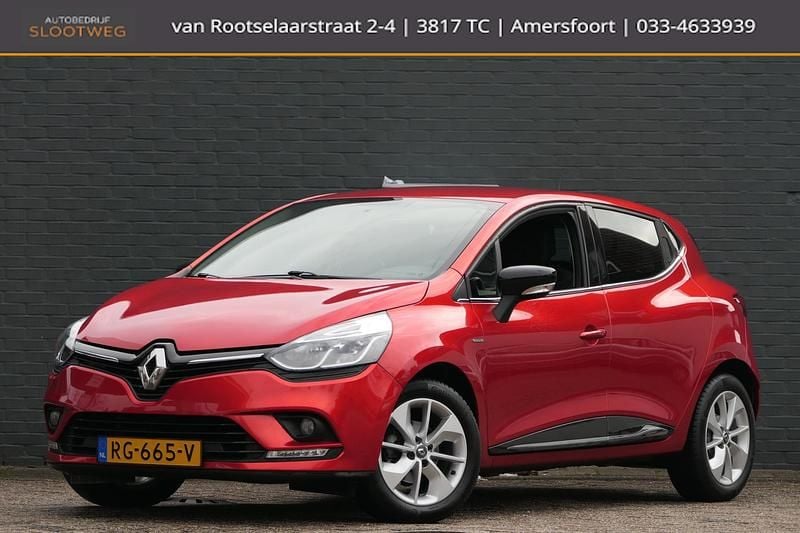 Occasion Renault Clio IV LIMITED 90 PK (66 kW) 2017 Rood Hatchback