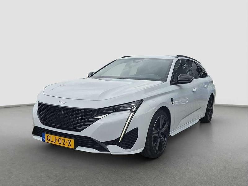 Wit Gebruikt 2024 Peugeot 308 GT Stationwagen | € 31.900 (Goede deal) - Afbeelding 1/4