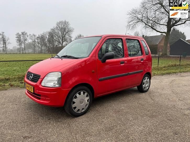Occasion Opel Agila Comfort 59 PK (43 kW) 2002 Rood Hatchback