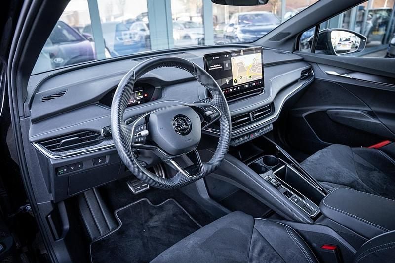 Occasion Skoda Enyaq iV SportLine 150 kW (204 PK) 2022 Zwart SUV