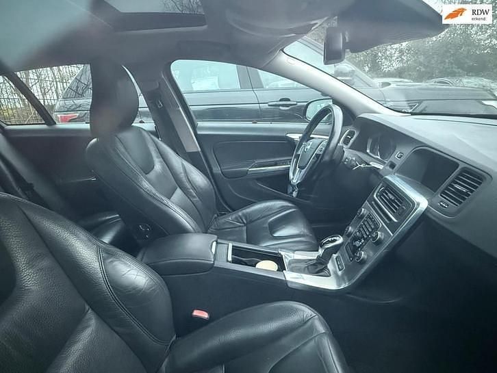 Gebruikt 2013 Volvo V60 Summum Stationwagen | € 5.950 (Goede deal) - Afbeelding 1/4