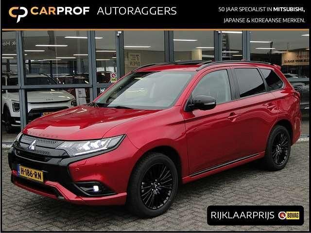 Rood (metallic) Gebruikt 2020 Mitsubishi Outlander P-HEV Edition SUV | € 22.945 (Eerlijke prijs) - Afbeelding 1/3