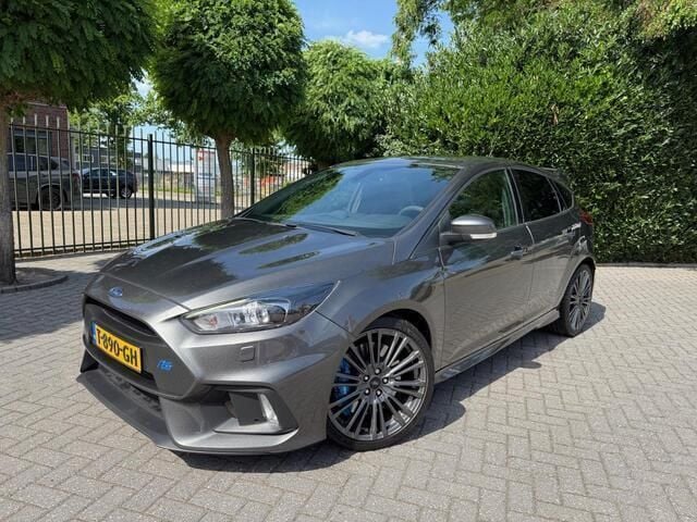 Grijs Gebruikt 2016 Ford Focus RS Hatchback | € 28.950 (Goede deal) - Afbeelding 1/4