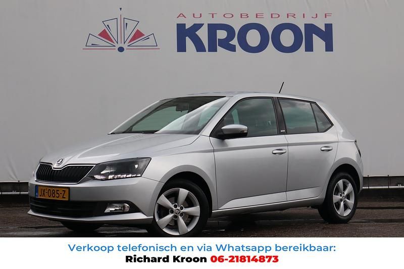 Grijs Gebruikt 2017 Skoda Fabia Joy Hatchback | € 7.450 (Eerlijke prijs) - Afbeelding 1/4