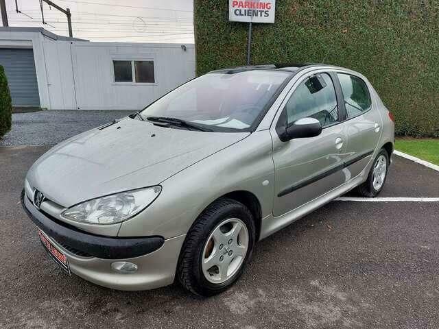Occasion Peugeot 206 75 PK (55 kW) 2004 Grijs Sedan