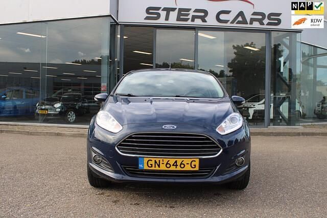 Occasion Ford Fiesta Titanium 101 PK (74 kW) 2015 Blauw Hatchback