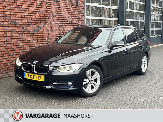 Zwart Gebruikt 2013 BMW 316 Executive Stationwagen | € 12.950 (Eerlijke prijs) - Afbeelding 1/4